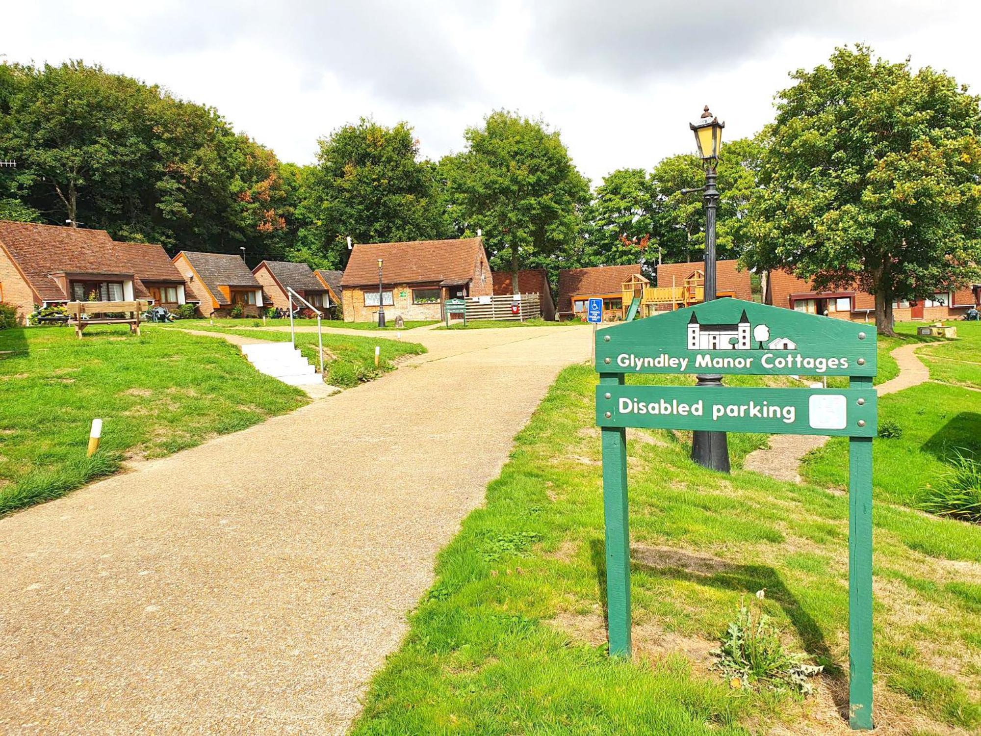 Glyndley Manor Cottages Polegate Eksteriør billede